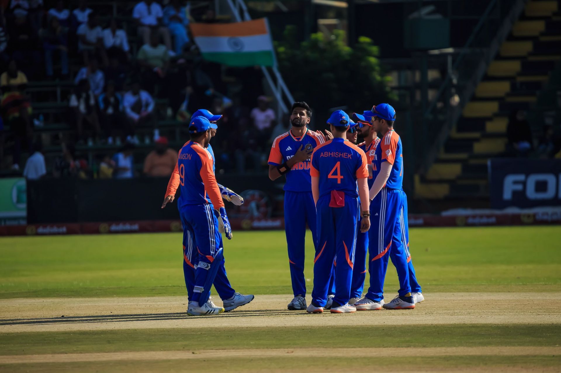 Khaleel Ahmed celebrating a wicket with his teammates (Image Courtesy: X/BCCI)