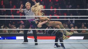 "WWE मेरा घर है"- 14 बार के चैंपियन ने फैन के भद्दे कमेंट को दिया करारा जवाब, क्या जल्द ही होगी रिंग में वापसी?