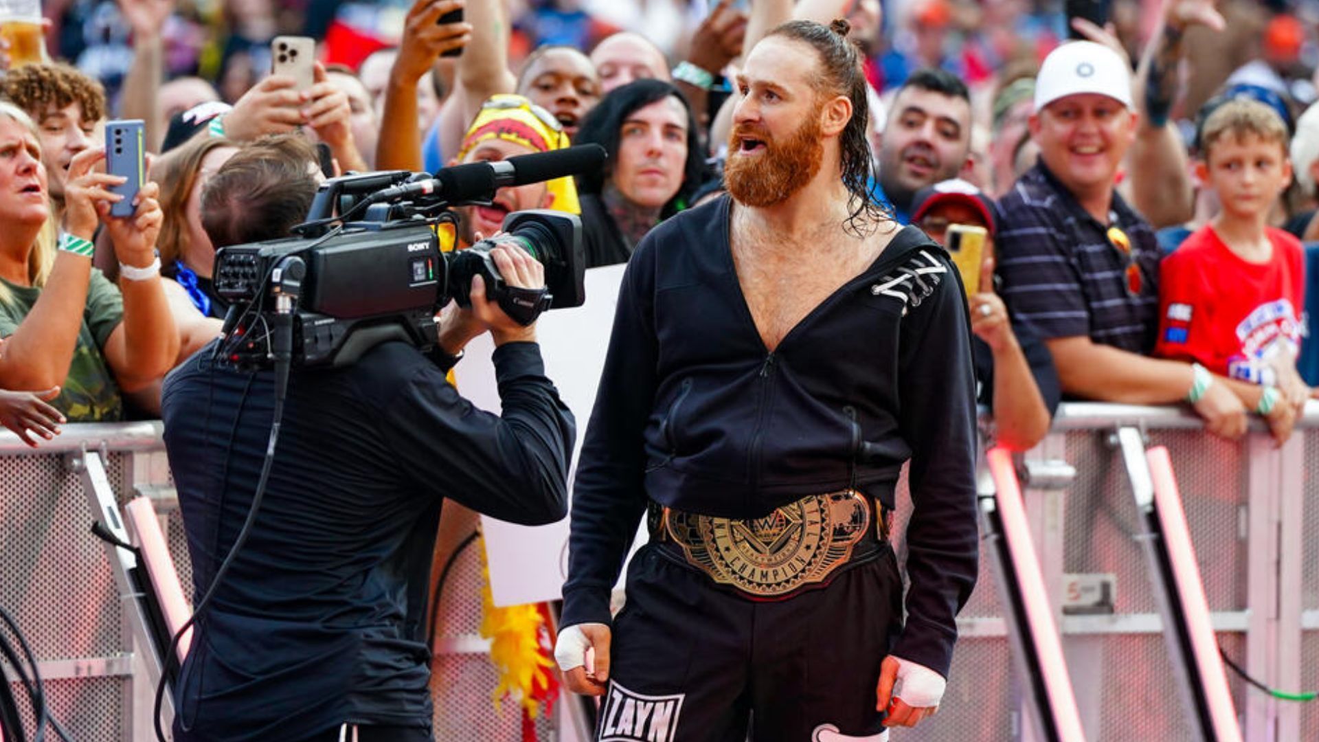 Sami Zayn at Cleveland Browns Stadium on August 3 [Photo credit: WWE]