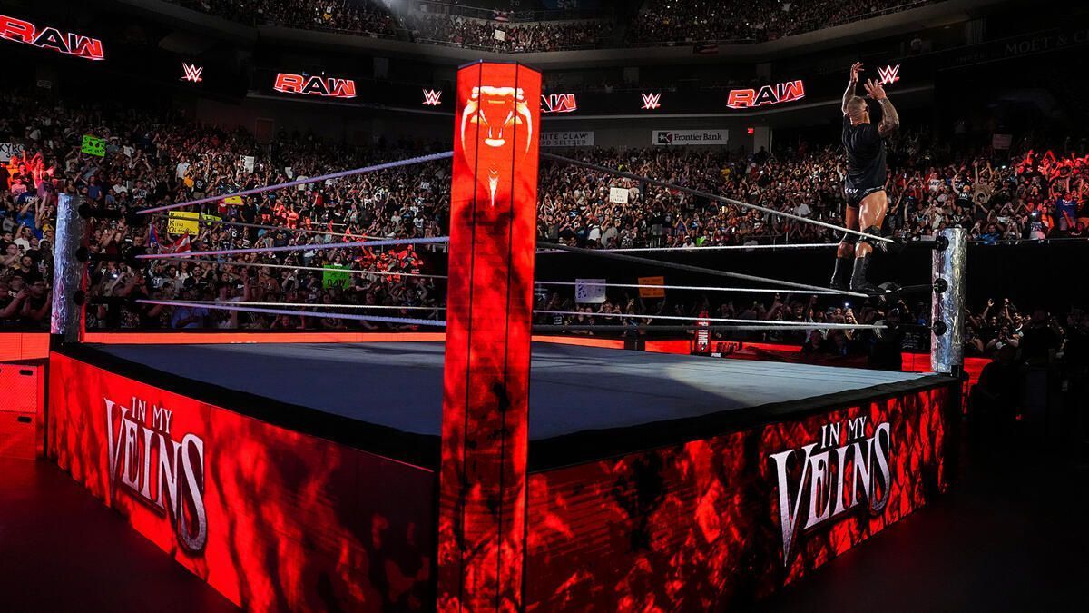 WWE के साथ फिर से कॉन्ट्रैक्ट साइन करके रैंडी ऑर्टन ने किया धमाल (Photo: WWE.com)