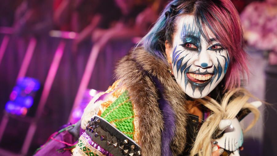 Former champion Asuka (Photo credit: WWE.com)