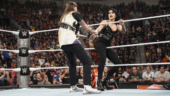 "बेकार बेटे हैं"- WWE में अपने 'प्यार' का दिल तोड़कर धोखा देने वाले सबसे बड़े हील पर लगा आरोप, बड़ी प्रतिक्रिया सामने आई