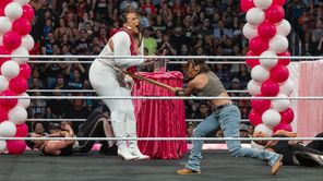 WWE में आगामी टाइटल मैच के लिए नई शर्त का ऐलान, क्या अगले हफ्ते रचा जाएगा इतिहास?