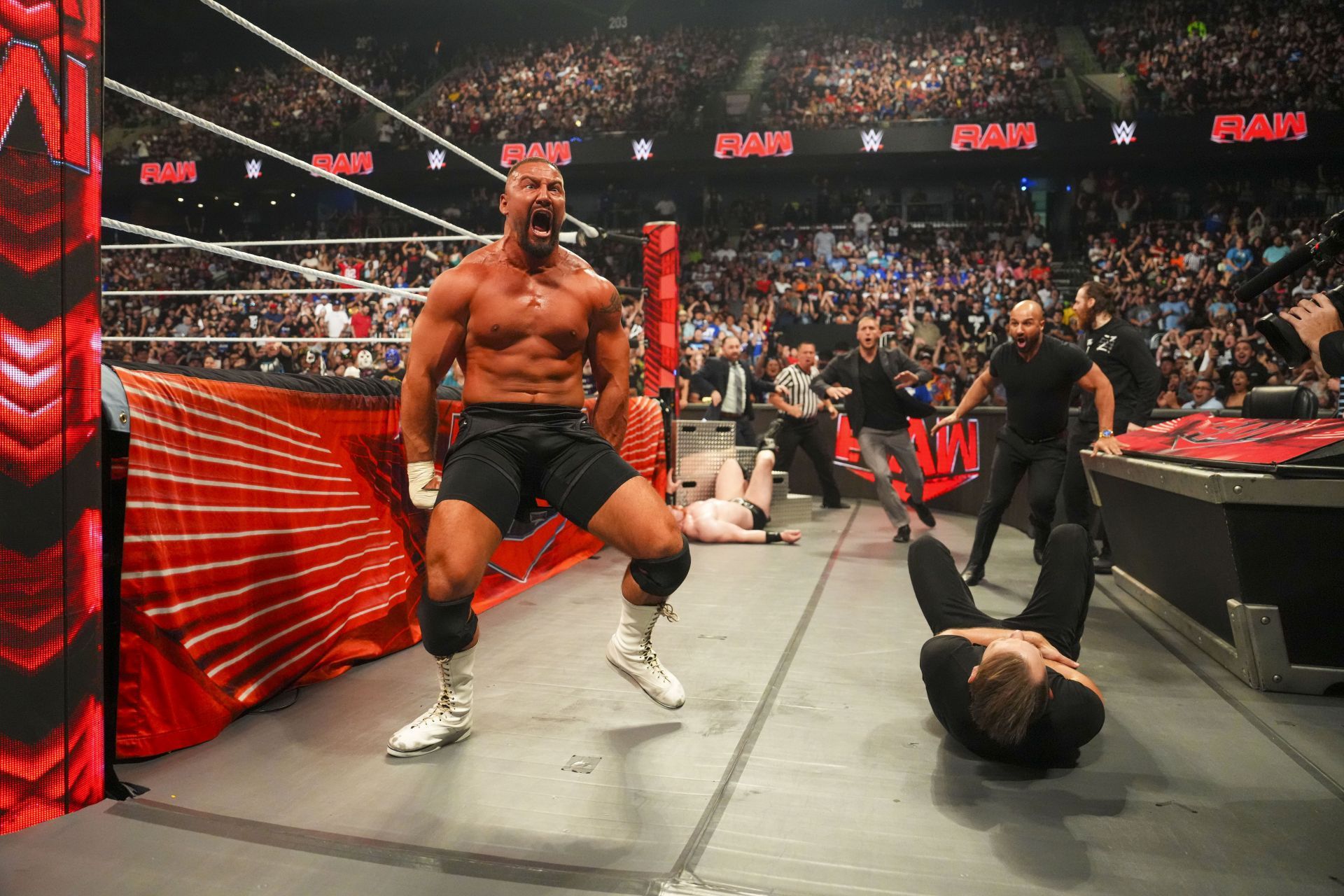 Monday Night RAW - Source: Getty