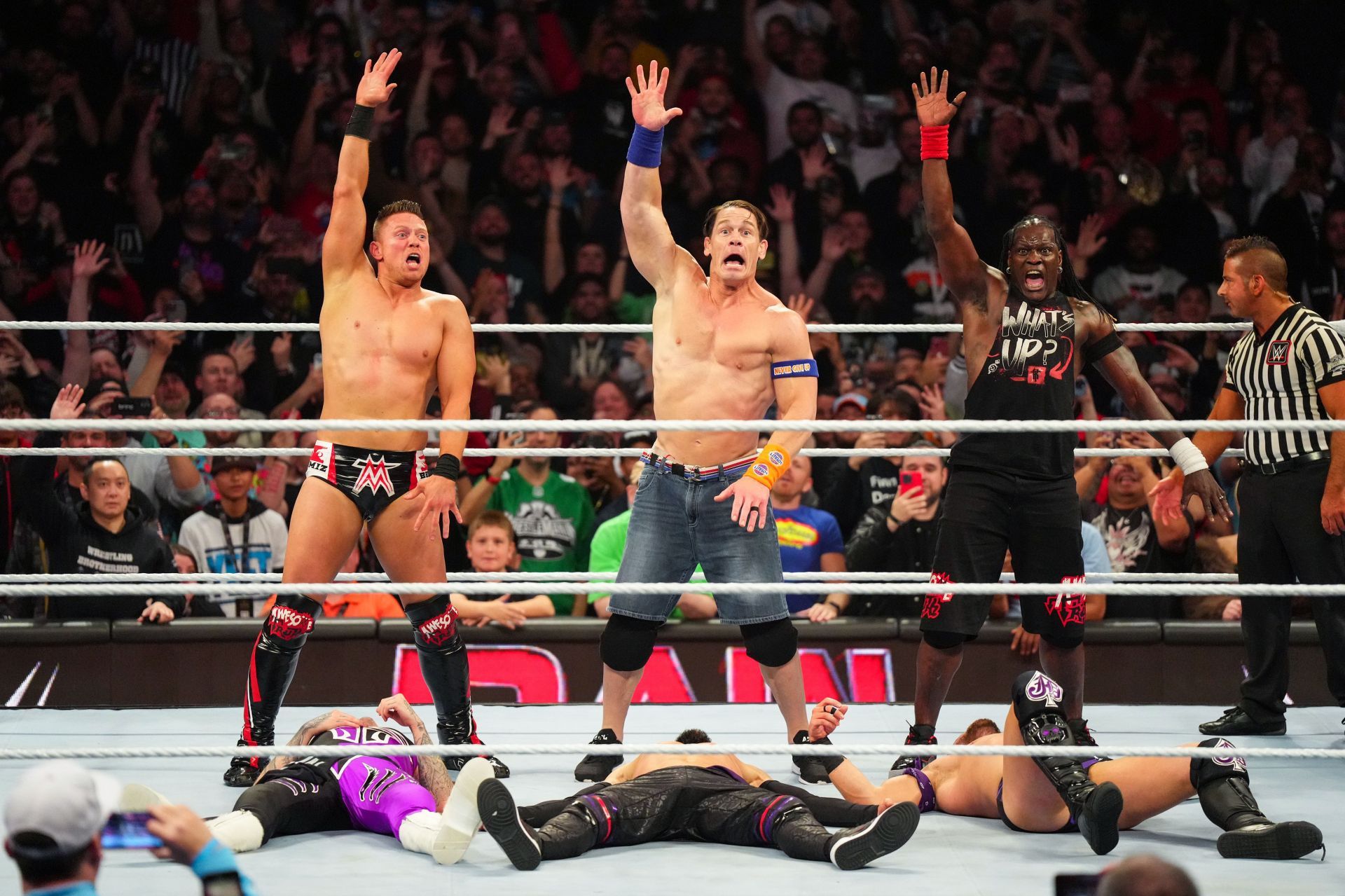 Monday Night RAW - Source: Getty