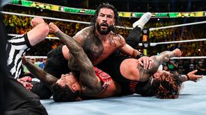 ब्लडलाइन द्वारा Roman Reigns को धराशाई करने के बाद उनके भाई की WWE में वापसी पर बड़ा खुलासा
