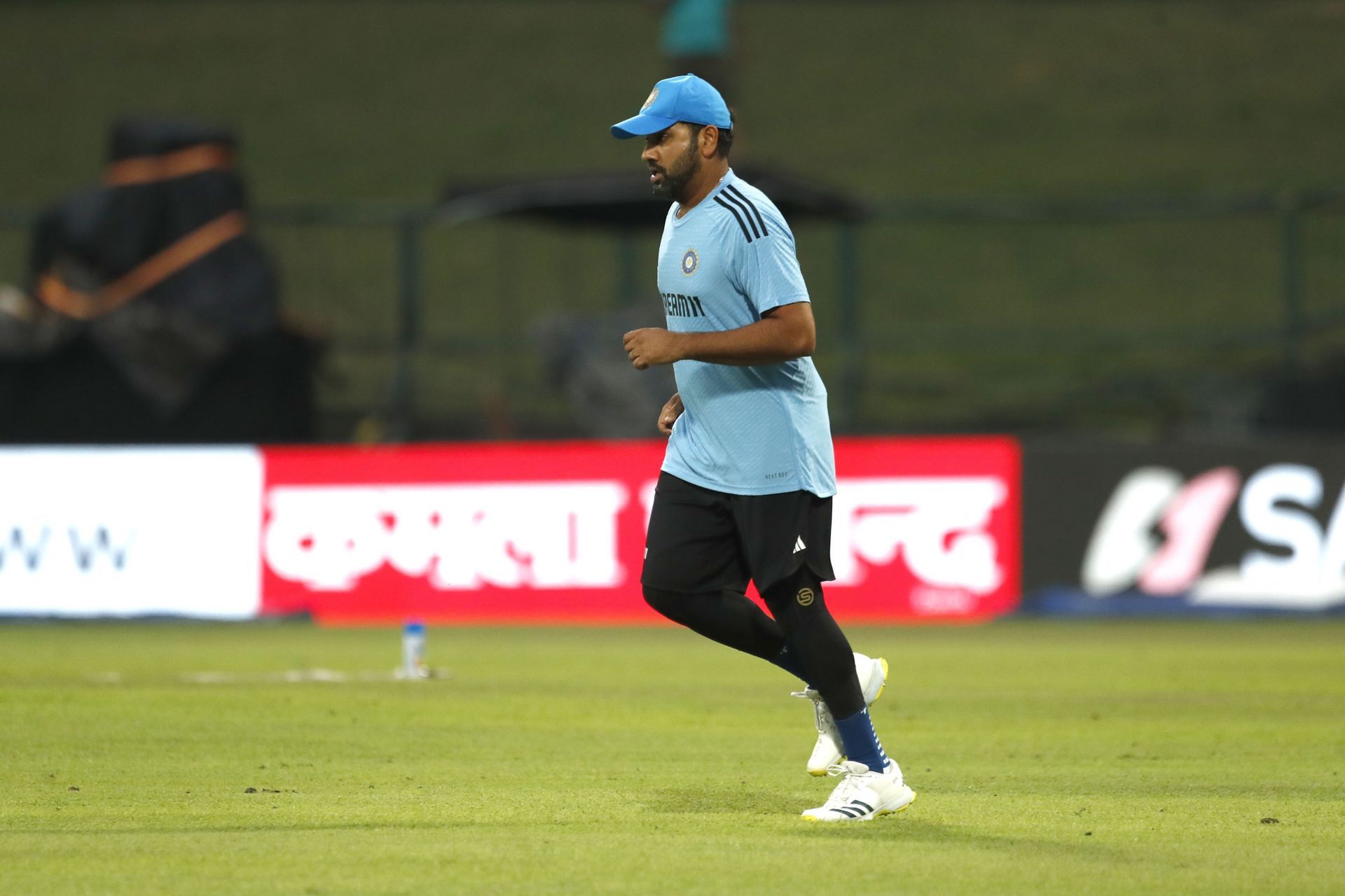 [Watch] Rohit Sharma begins training by running in a park ahead of