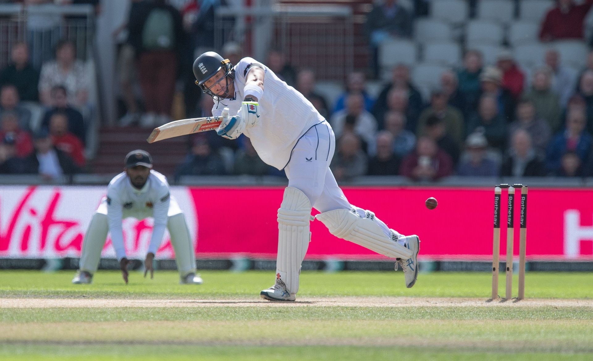 Jamie Smith struck eight fours and a six during his innings.