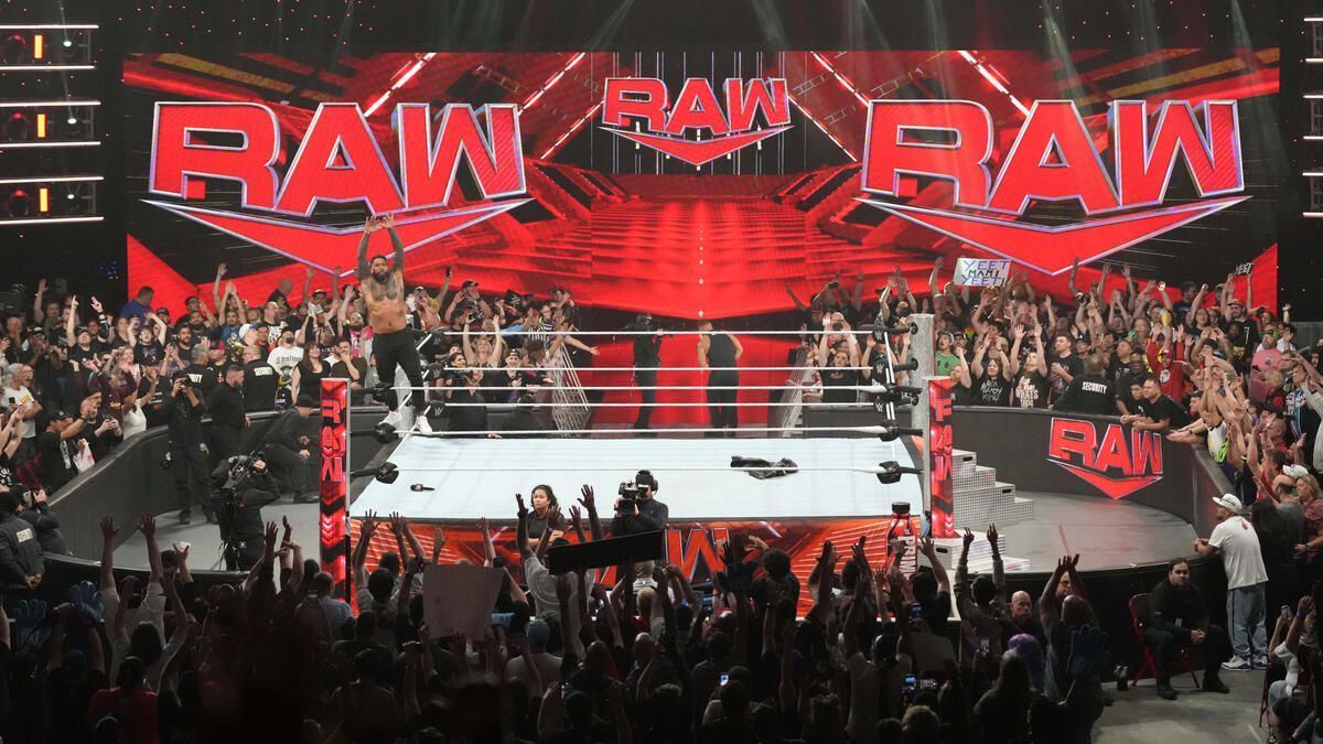 Monday Night RAW set (Photo credit: WWE.com)