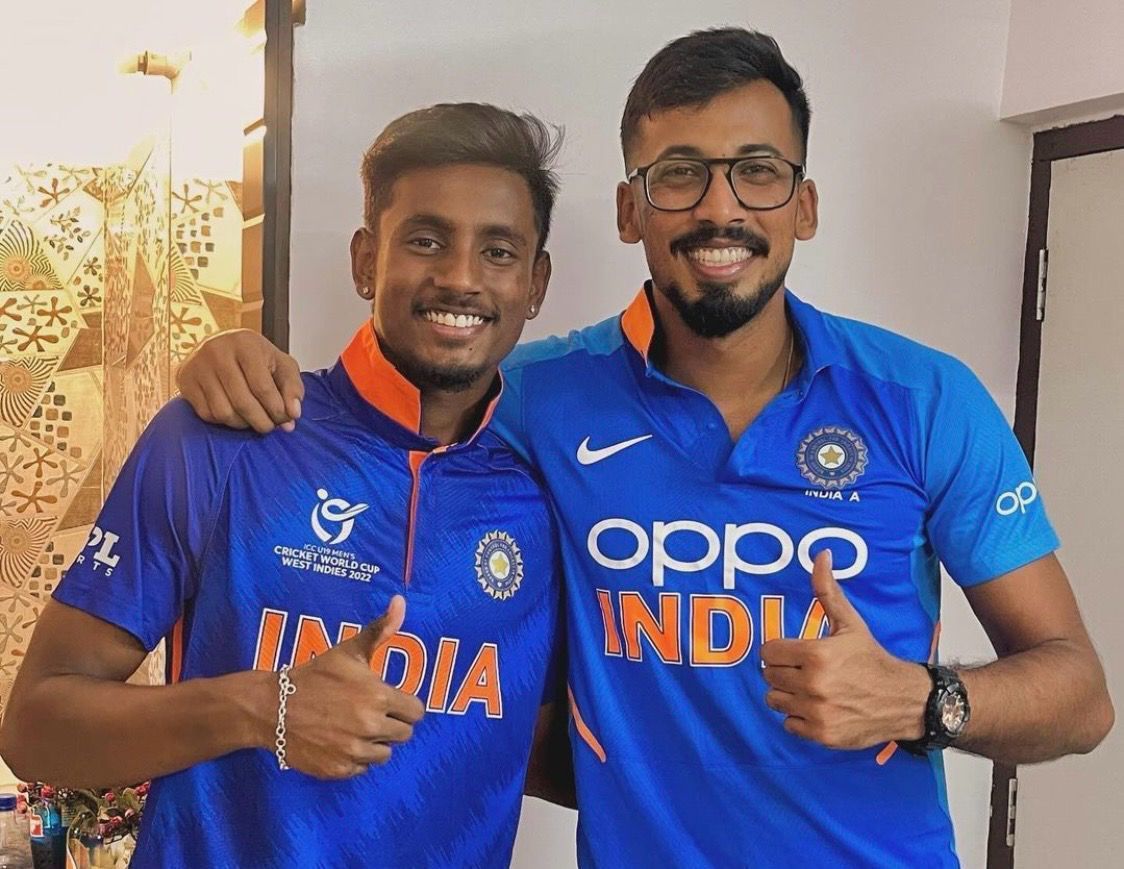 Abishek and Ishan Porel celebrate India's 2024 T20 World Cup win