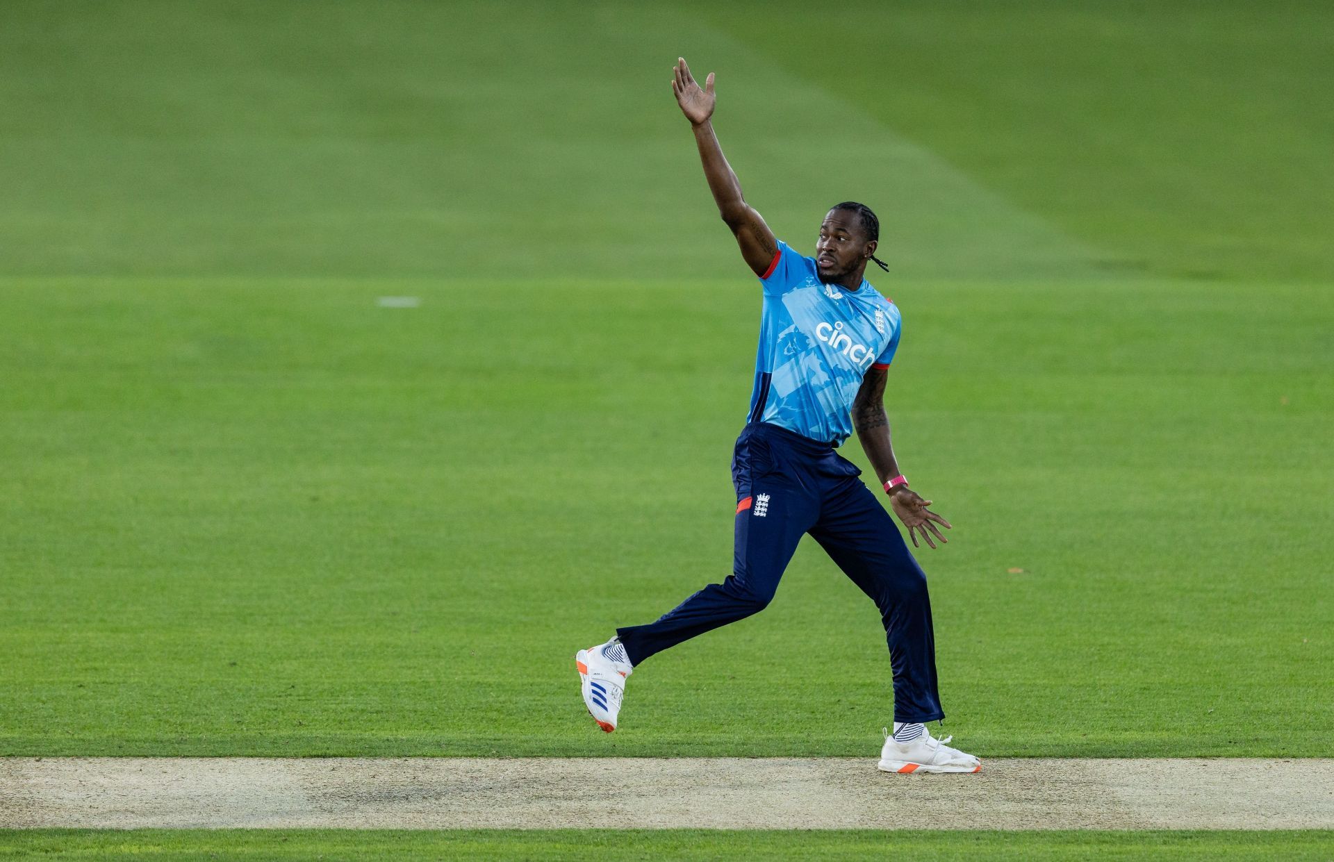 [Watch] Jofra Archer castles Mitchell Marsh with an unplayable delivery