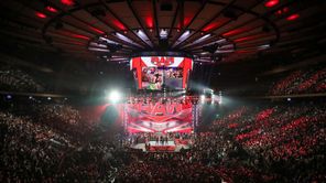 WWE में चौंकाने वाली वापसी के बाद दिग्गज ने तोड़ी चुप्पी, एक्शन से दूर रहने का बताया कारण