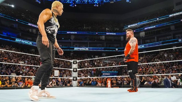 3 signs Kevin Owens will betray Cody Rhodes on WWE SmackDown