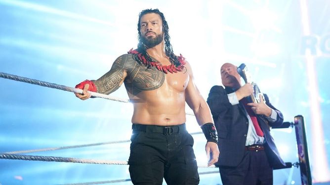 WWE के मौजूदा चैंपियन ने Roman Reigns से दोस्ती का बढ़ाया हाथ, हालिया शो में हुआ बुरा हाल