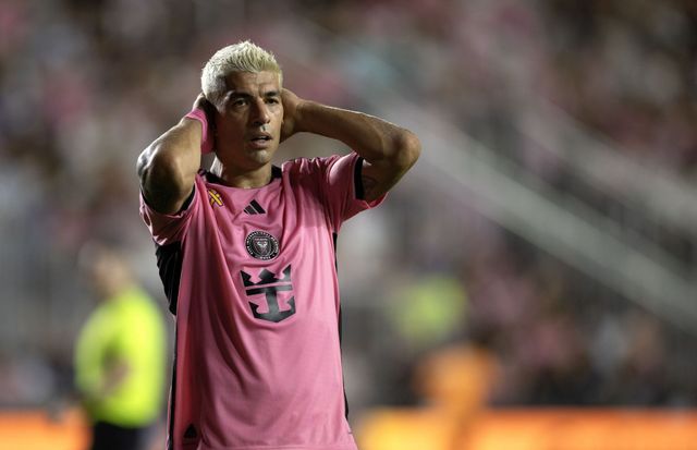 WATCH: Luis Suarez misses from yards out in the final minute as Lionel  Messi's Inter Miami are held by Charlotte FC