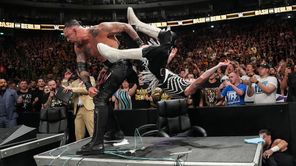 Bash in Berlin 2024 के बाद WWE Raw के पहले एपिसोड को कब और कहां Live देखें?