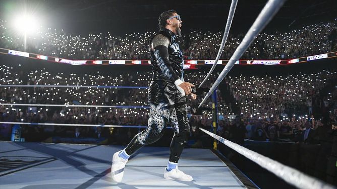 WWE में चैंपियनशिप जीत के साथ फेमस स्टार ने दो मामलों में रचा इतिहास, किया बड़ा कारनामा