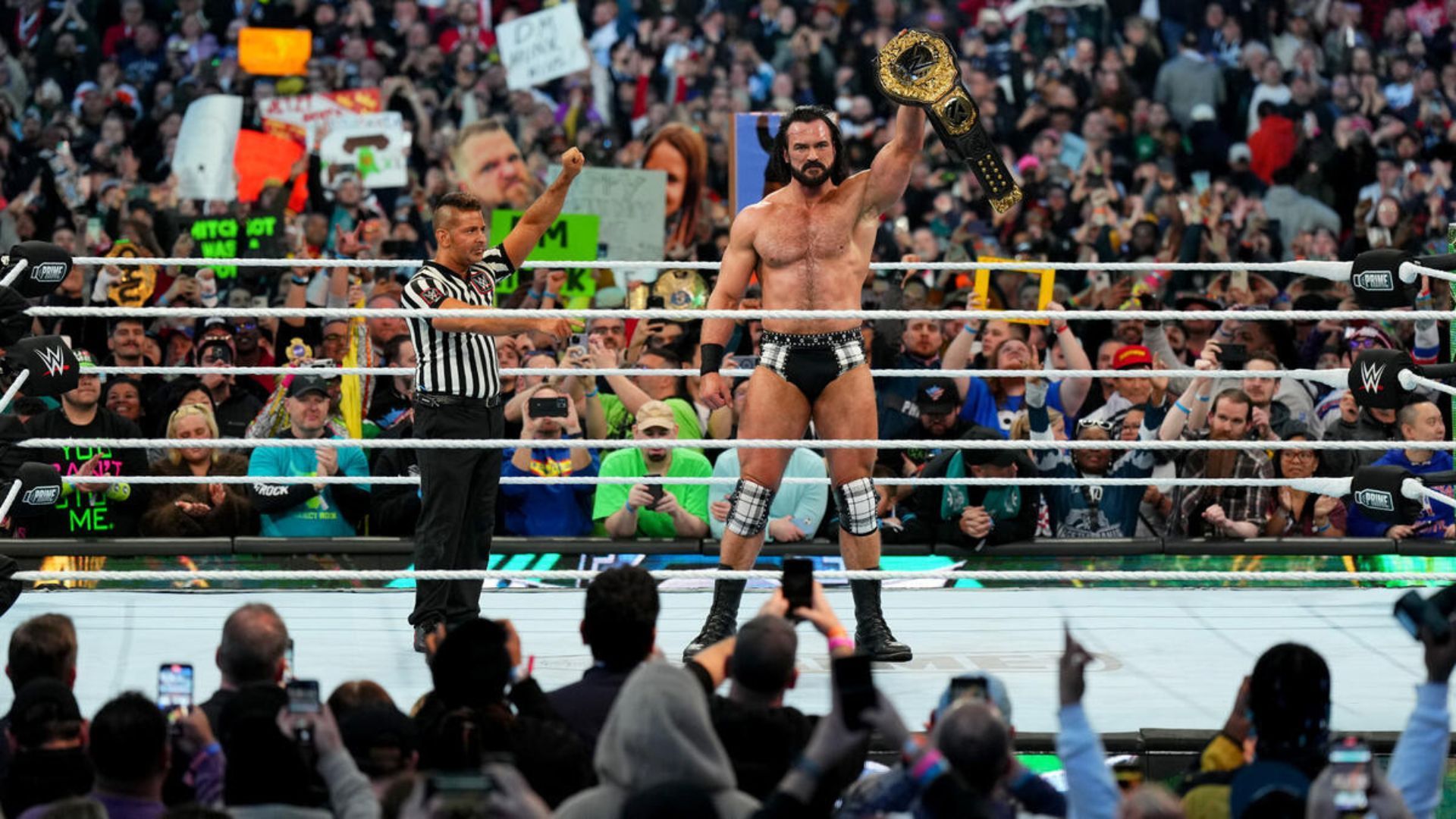 Drew McIntyre is a former World Heavyweight Champion [Image Credit: WWE.com]