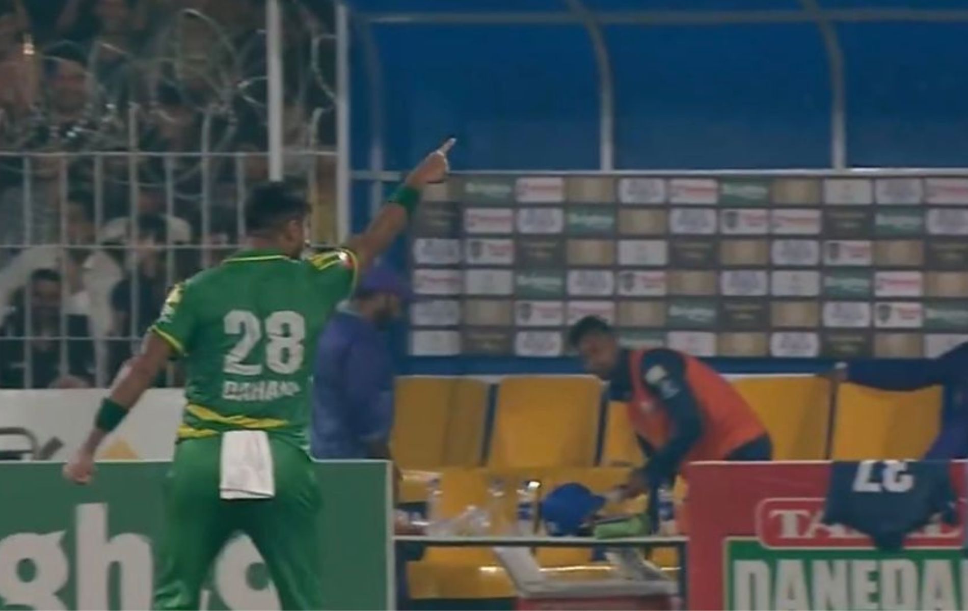 [Watch] Shahnawaz Dahani runs towards opposition team's dugout to