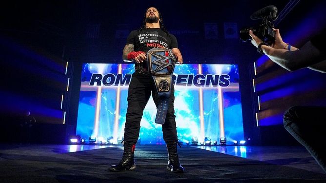 WWE दिग्गज ने किया Roman Reigns से जुड़ा बड़ा खुलासा, असली ट्राइबल चीफ की जमकर की तारीफ