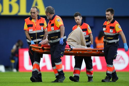 Marca andre-Ter Stegen was stretchered off against Villareal (Image - Getty)