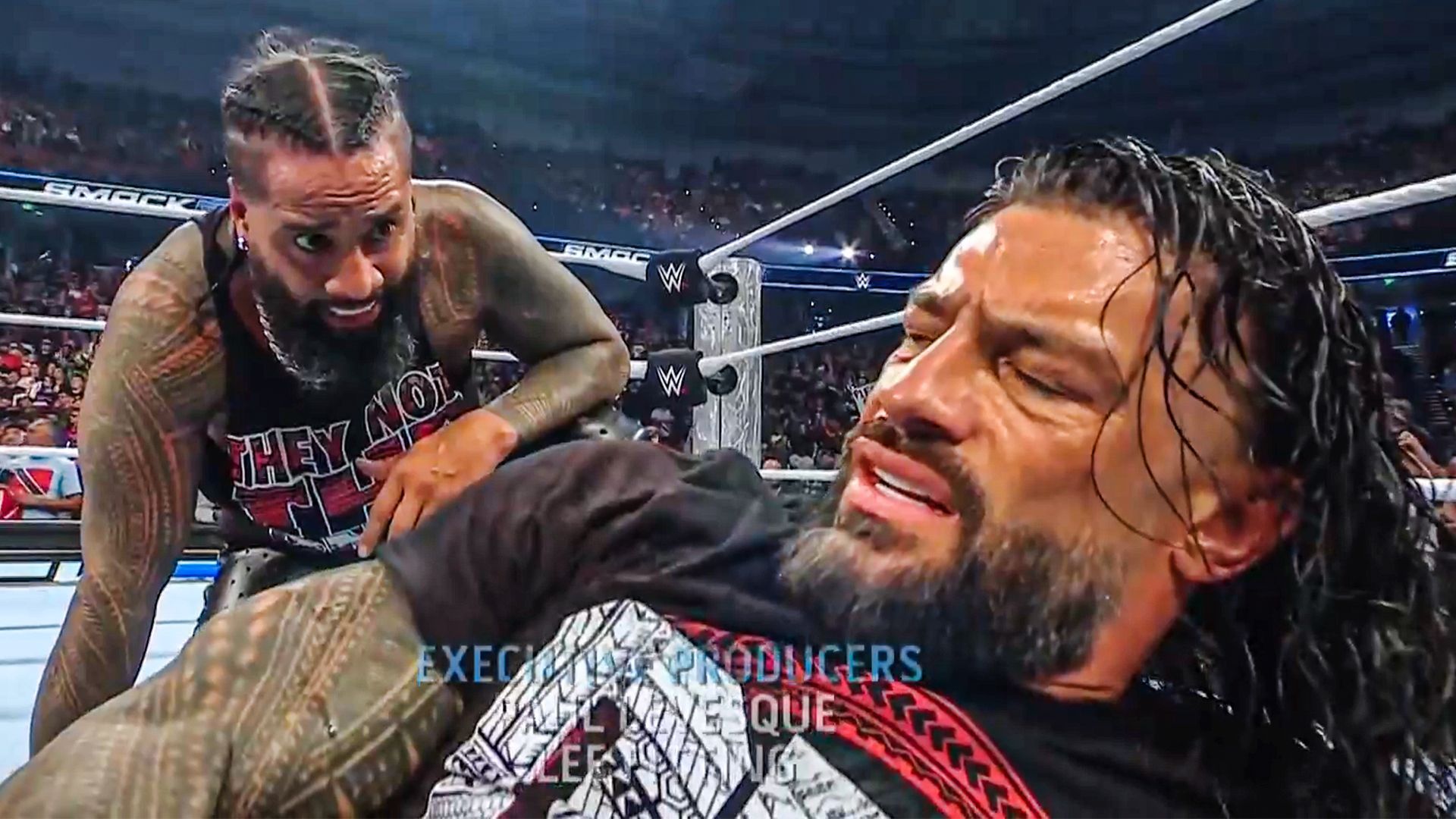 Roman Reigns Jimmy Uso gets outnumbered on recent SmackDown. [Photo credits: Sonyliv live stream]