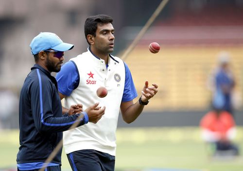 Ravichandran Ashwin (R) and Ravindra Jadeja (Credits: Getty)