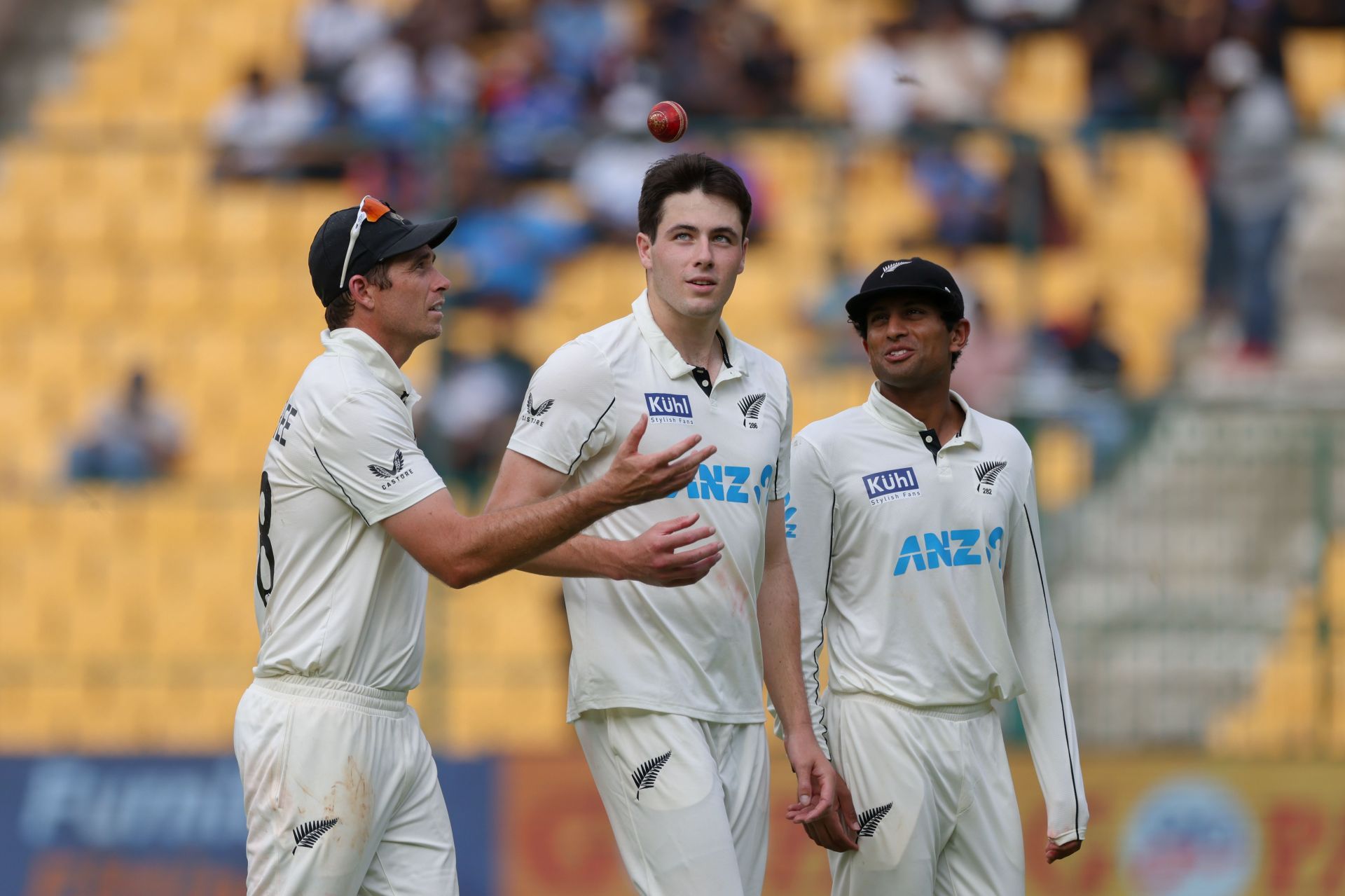 William O&#039;Rourke having a chat with Ravindra and Southee on Day 4. Source: Getty