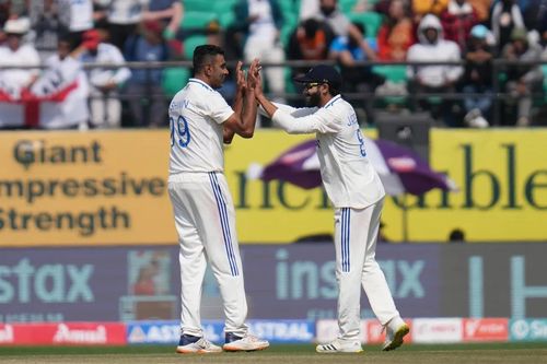 Ravichandran Ashwin and Ravindra Jadeja form a potent spin-bowling pair at home. [P/C: BCCI]