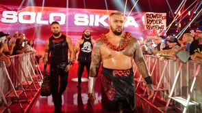 WWE SmackDown के बाद ट्राइबल चीफ को मिली करारी हार, स्ट्रीट फाइट मैच में हुआ हाल बेहाल