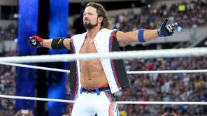 WWE SmackDown में दिग्गज की वापसी, पहले मैच में मिली हार, चोट के कारण बड़ा झटका