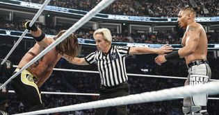 WWE दिग्गज को बैसाखी का लेना पड़ा सहारा, SmackDown में चोटिल होने के बाद बढ़ी मुश्किलें?