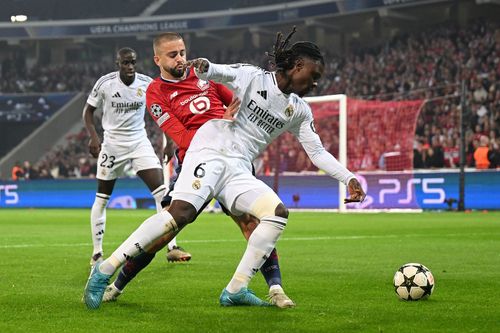 Camavinga and Lille's Edon Zhergova tussling for the ball. (Getty)