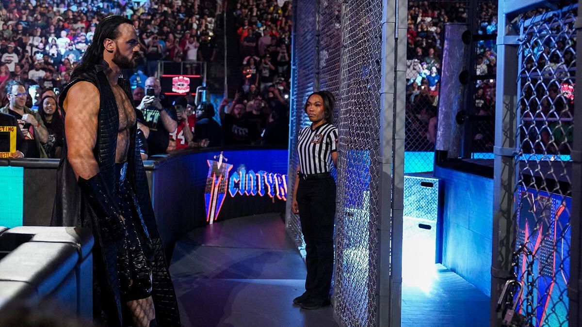 Drew McIntyre enters Hell in a Cell at Bad Blood (Photo credit: WWE.com)