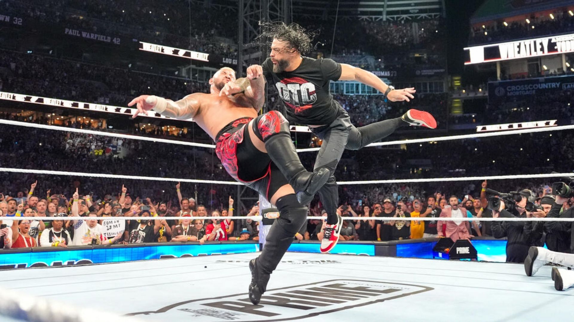 WWE SmackDown में रोमन रेंस कुछ बड़ी चीजें कर सकते हैं (Photo: Sami Zayn Instagram &amp; WWE.com)