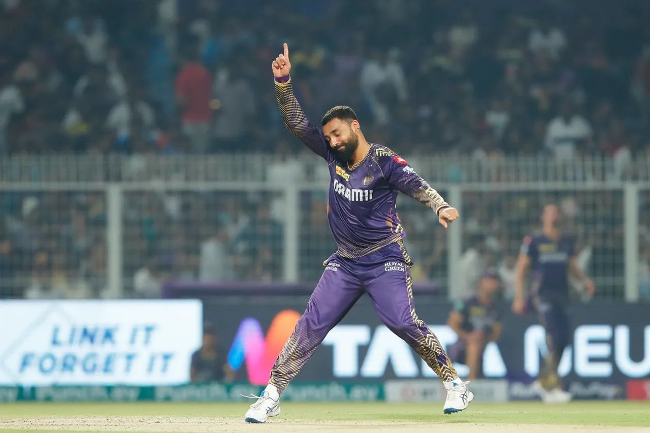 Varun Chakaravarthy has excelled for KKR in the last few seasons of the IPL. [P/C: iplt20.com]