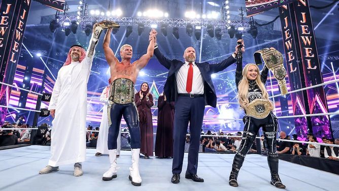 WWE Crown Jewel में इतिहास रचने वाले दो चैपियंस को Triple H ने दी बधाई, जमकर हुई तारीफ
