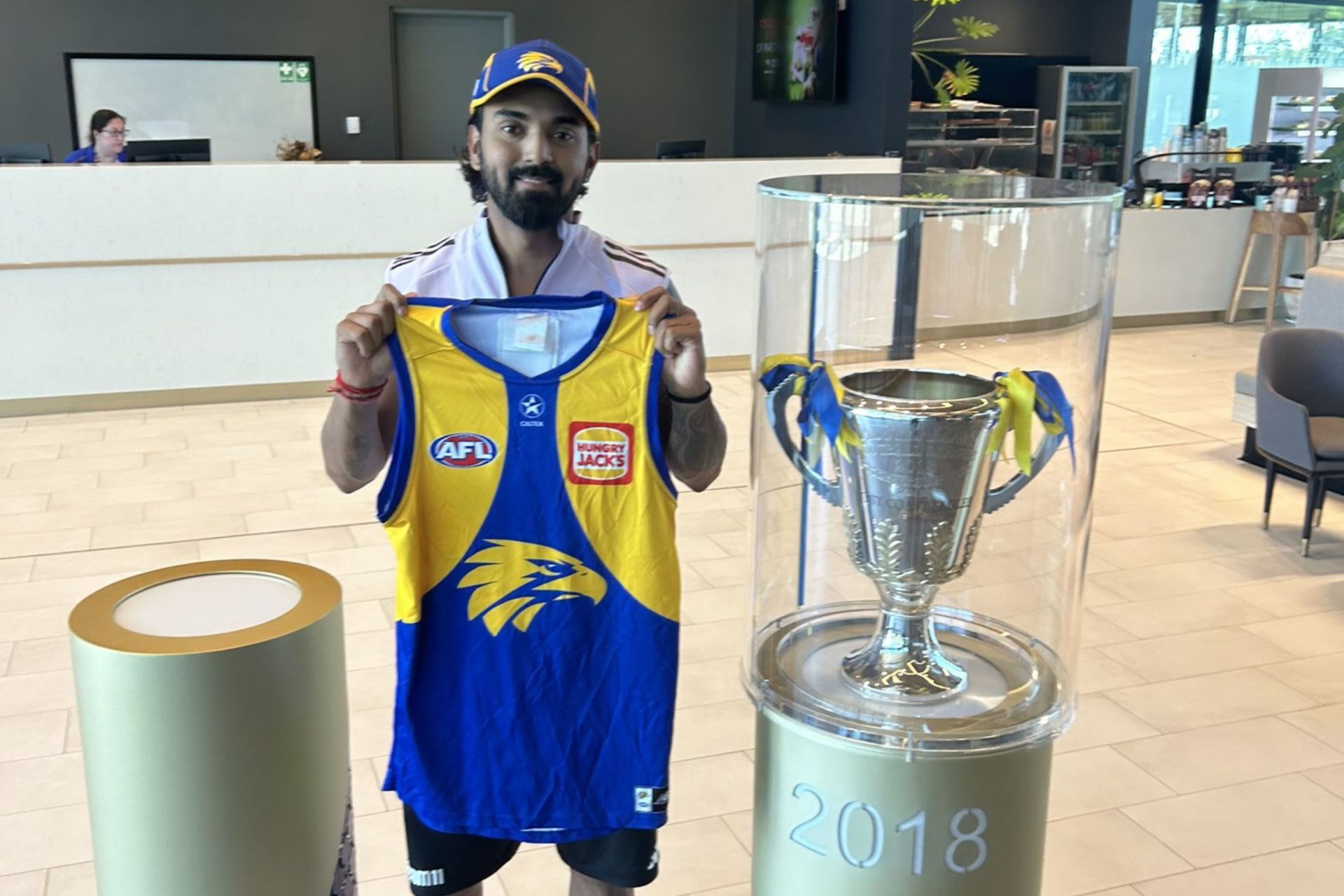 KL Rahul visits West Coast Eagles Football Club in Perth (Image via X-@WestCoastEagles)