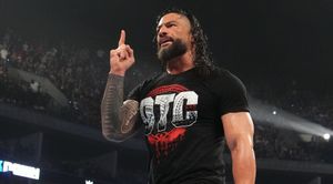 WWE दिग्गज ने OG Bloodline मेंबर्स को लगाया गले, Roman Reigns हुए नाखुश, देखें वायरल वीडियो