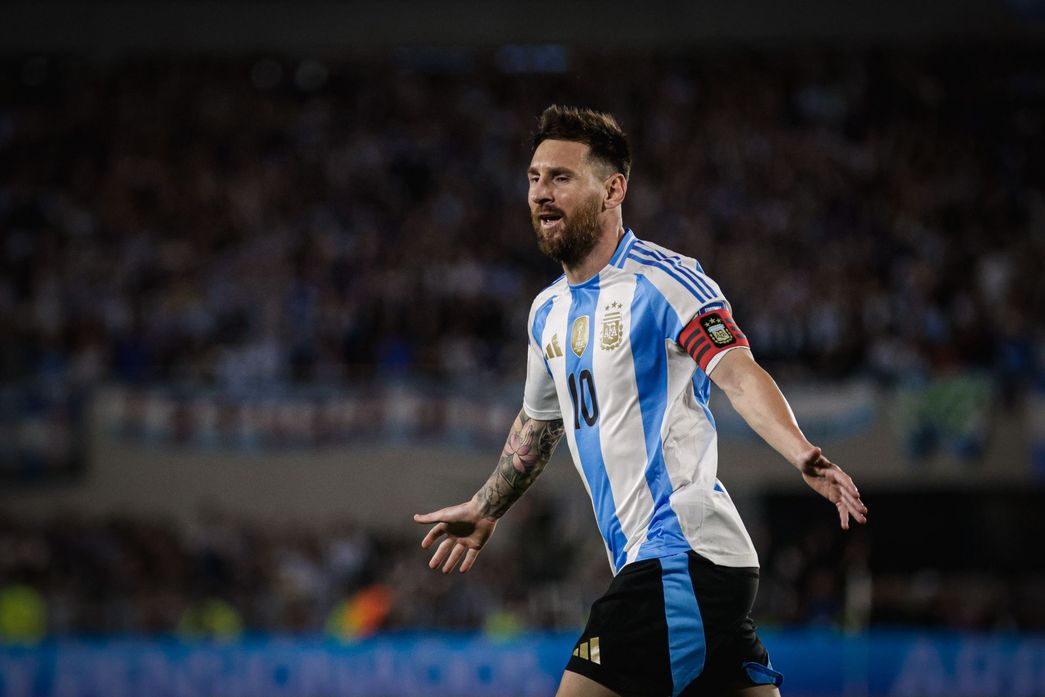 “They all want to wear the national team shirt, but Messi is stronger