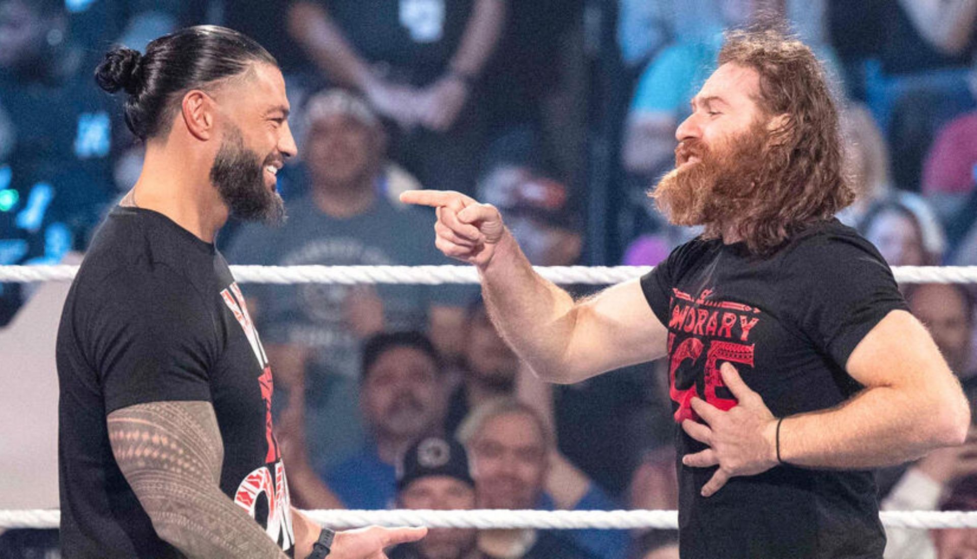 WWE SmackDown में रोमन रेंस-सैमी ज़ेन साथ आ गए (Photo: WWE.com)