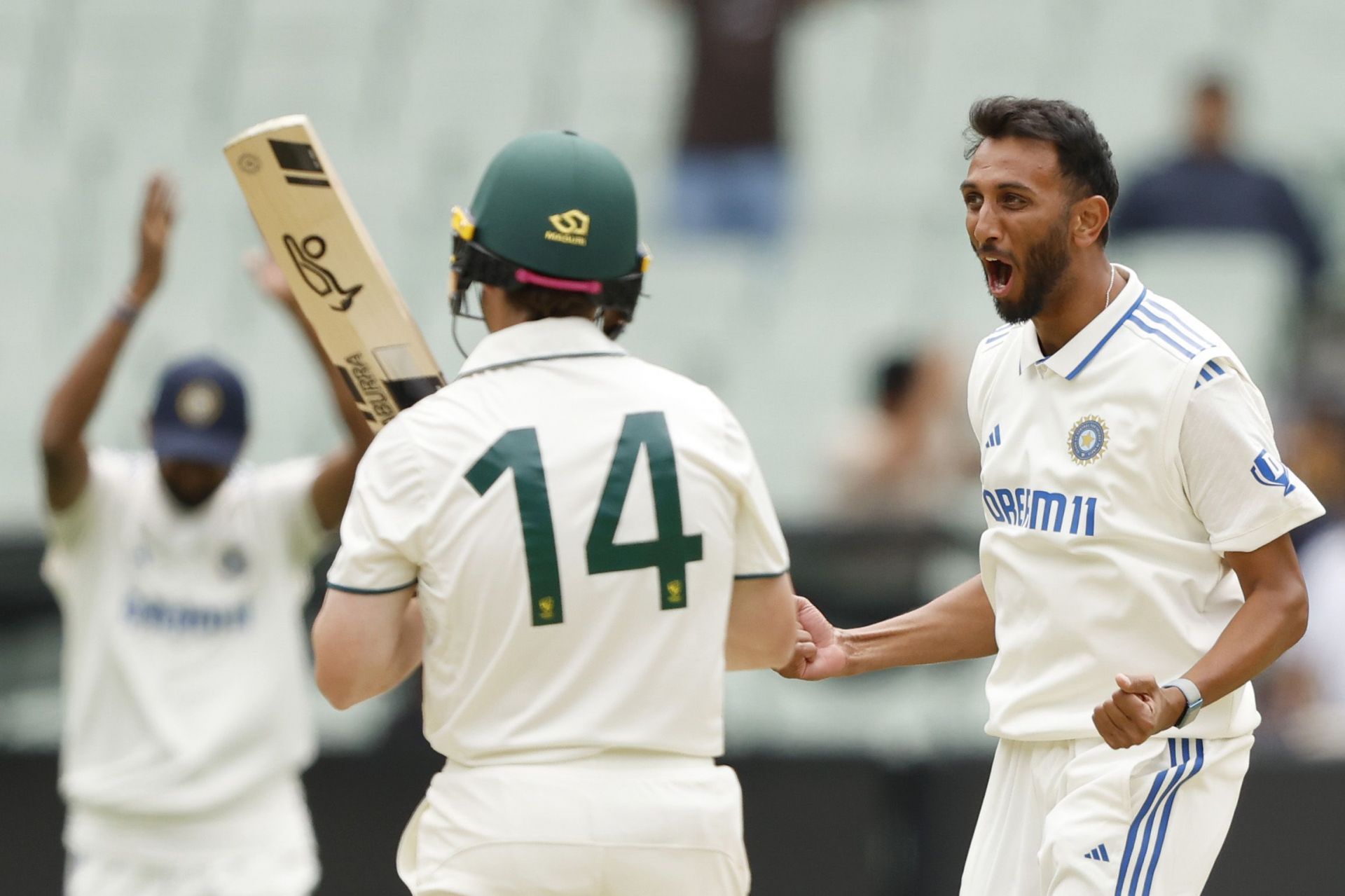 भारतीय क्रिकेट टीम के तेज गेंदबाज प्रसिद्ध कृष्णा (Photo Credit_X/@cricbuzz)