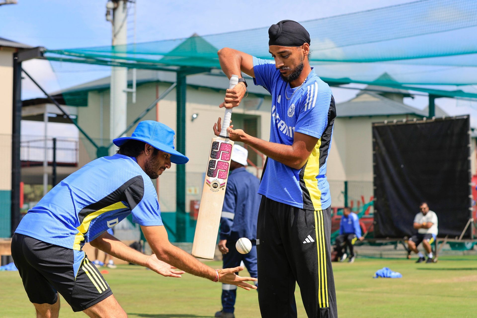 रवि बिश्नोई और अर्शदीप सिंह (Photo Credit: X/@BCCI)