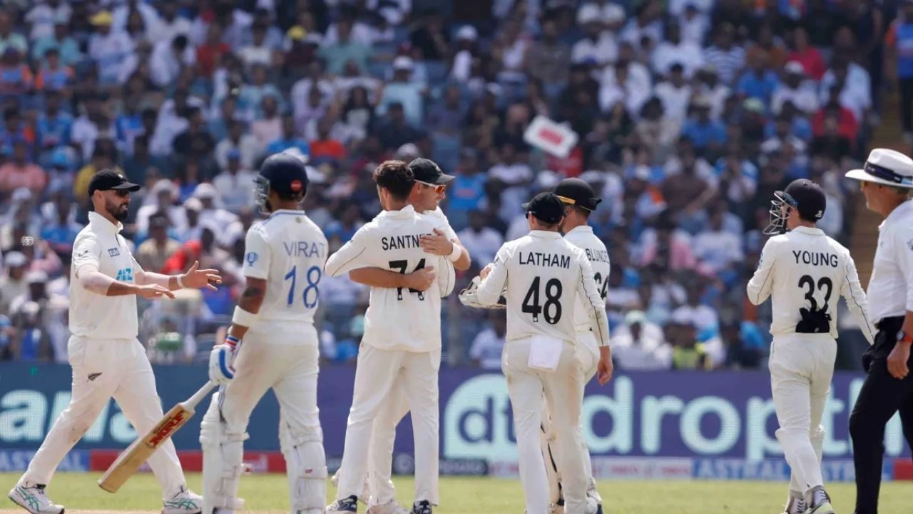 मिचेल सैंटनर ने पुणे में जबरदस्त प्रदर्शन किया था (Photo Credit: BCCI)