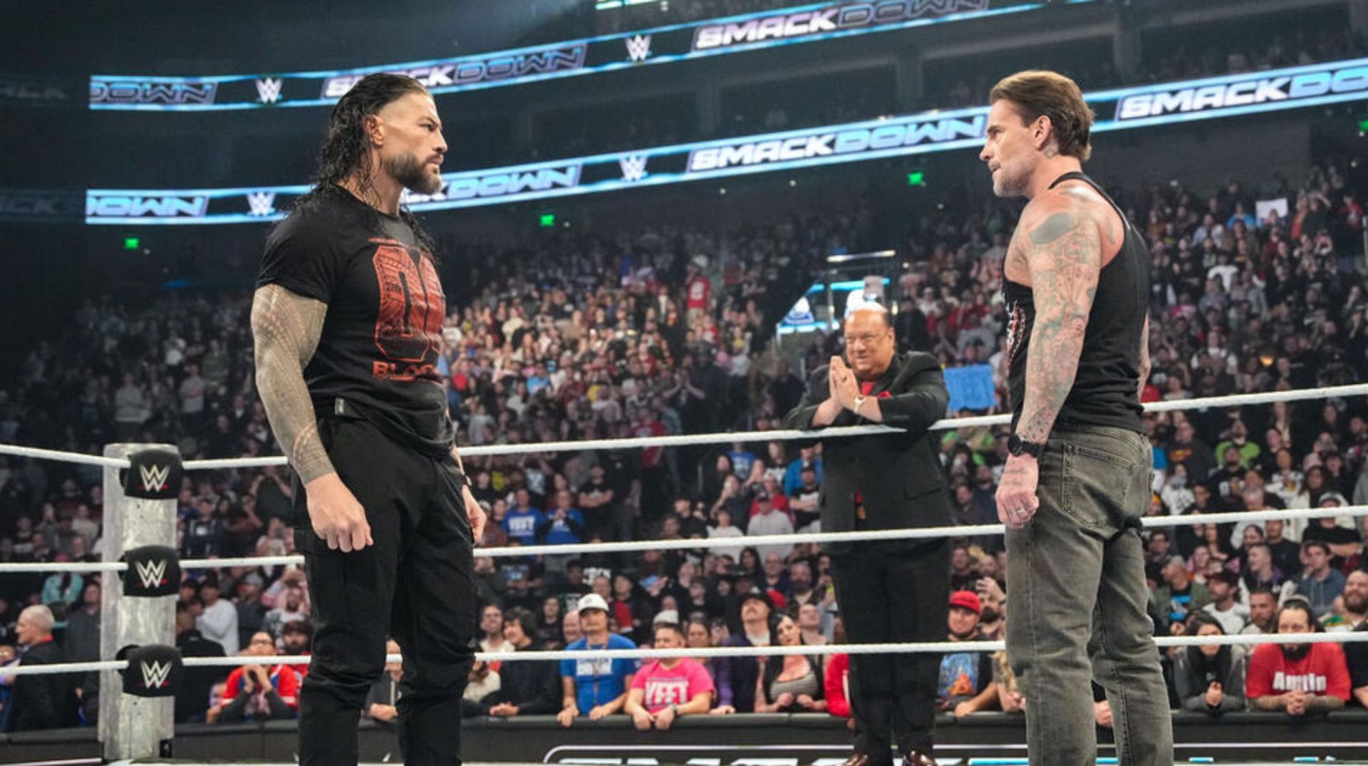 WWE SmackDown में रोमन रेंस और सीएम पंक साथ आए (Photo: WWE.com)