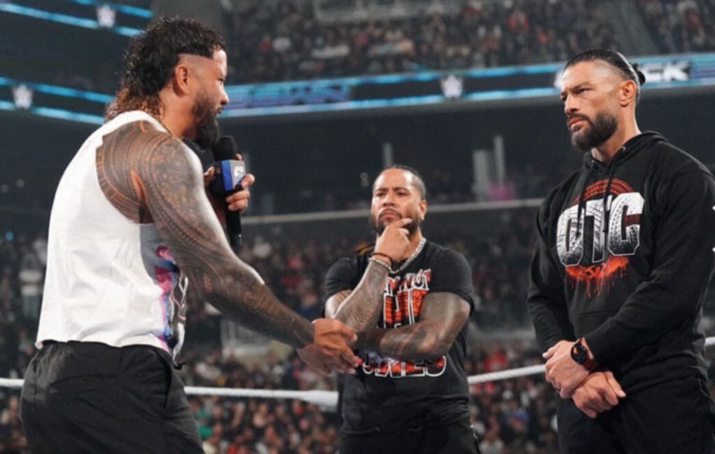 Jey Uso (left), Jimmy Uso (middle), &amp; Roman Reigns (right) [Image credits: wwe.com]