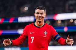 "Anything can happen in football" - Former Manchester United coach names surprise club Cristiano Ronaldo could join in England