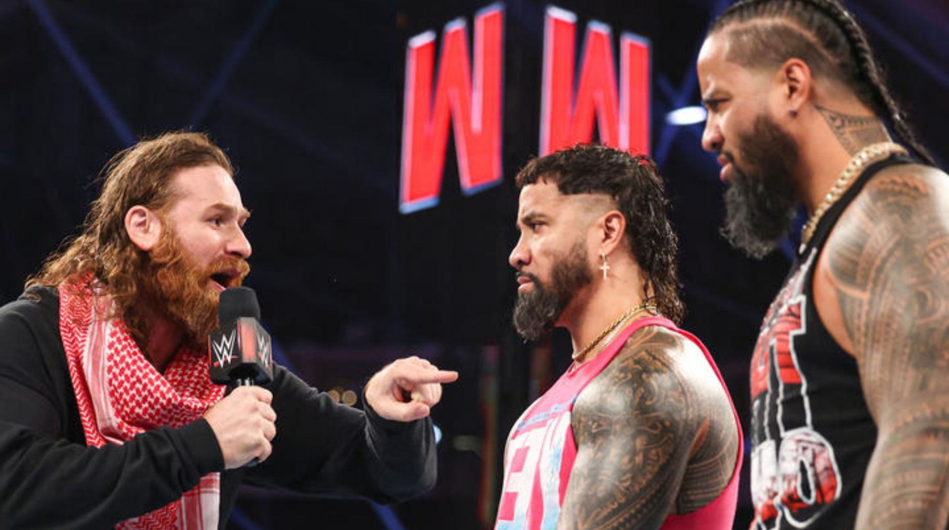 WWE Raw में ब्लडलाइन का सैगमेंट रोचक था (Photo: WWE.com)