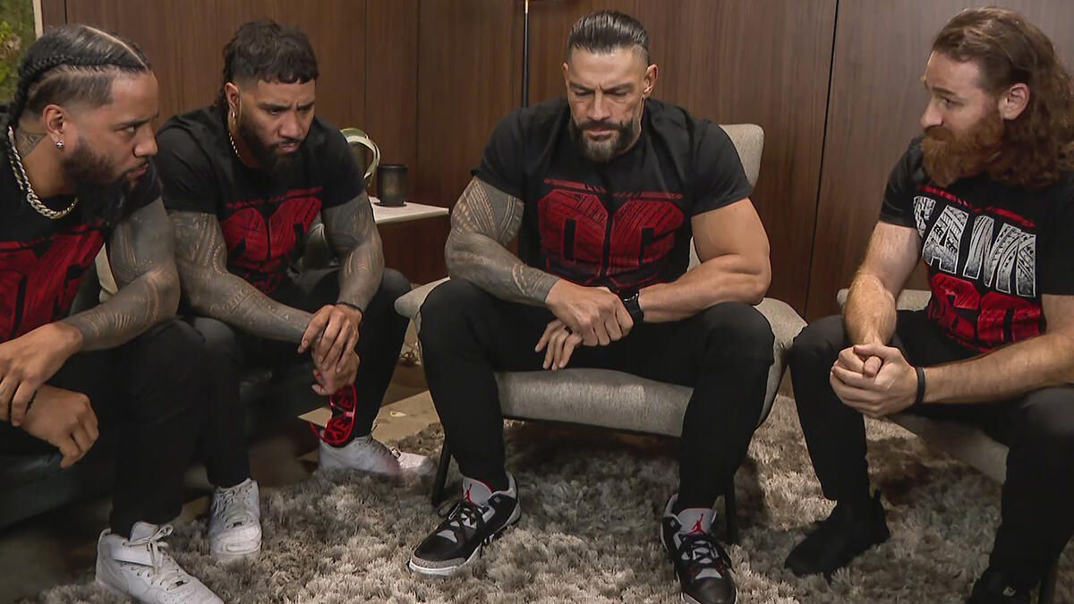 The OG Bloodline backstage on SmackDown (Picture Courtesy: WWE.com)