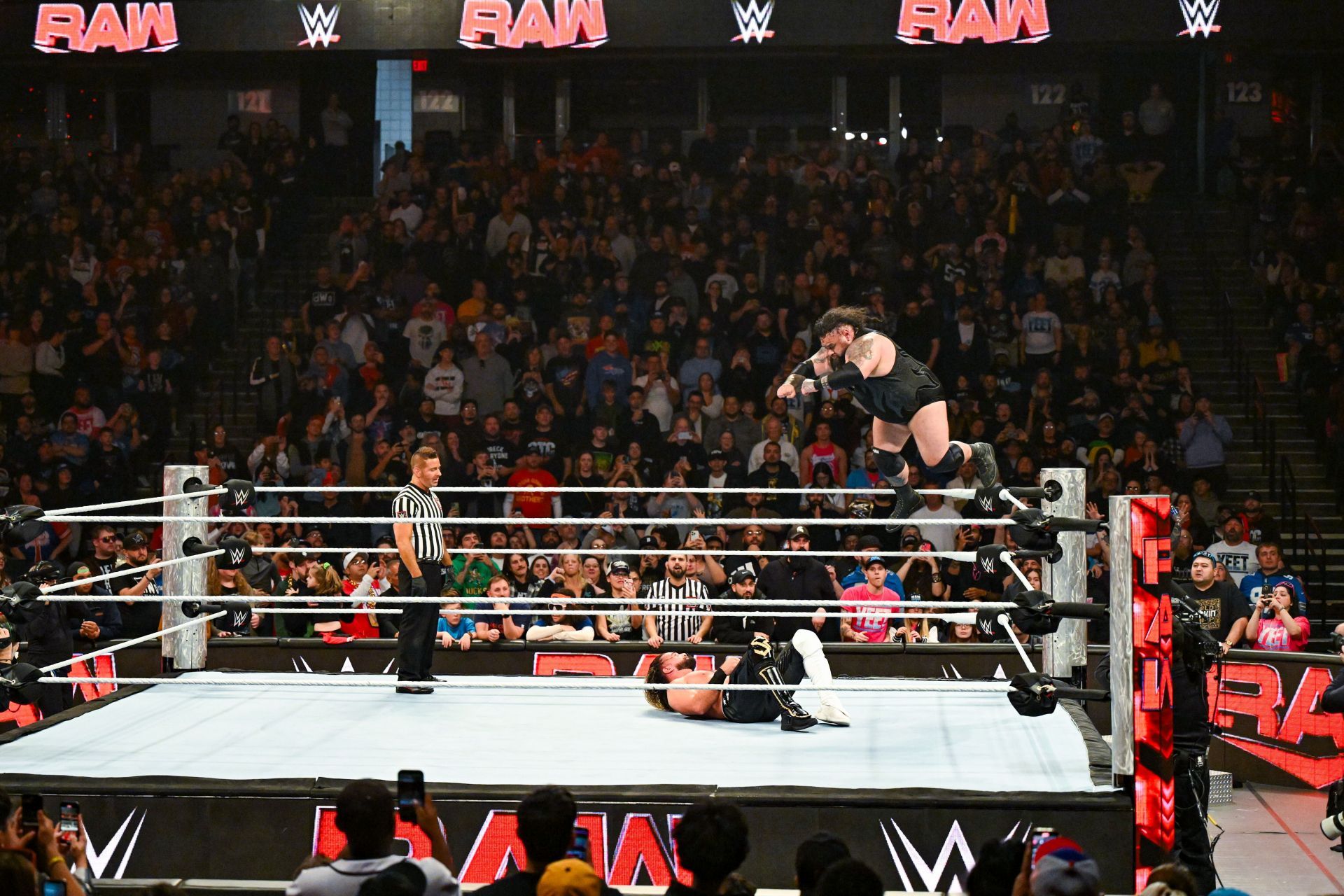 Monday Night RAW - Source: Getty